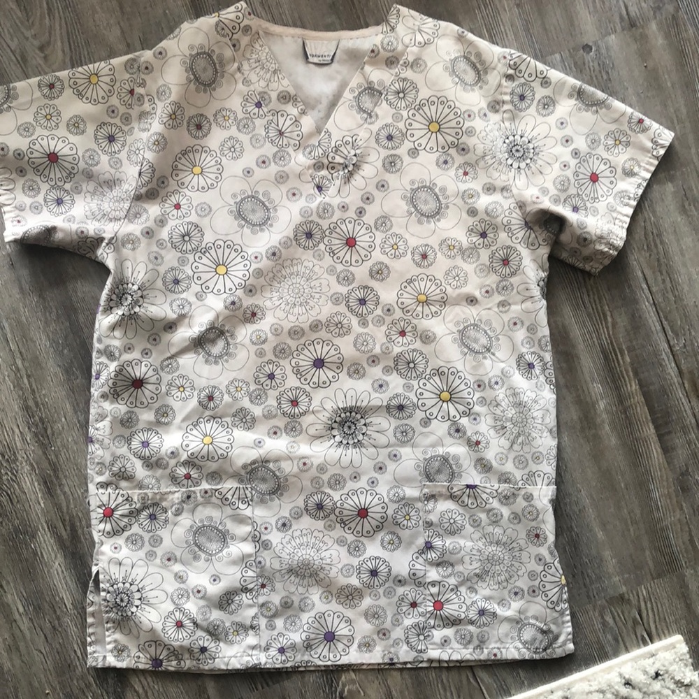 Scrub top
